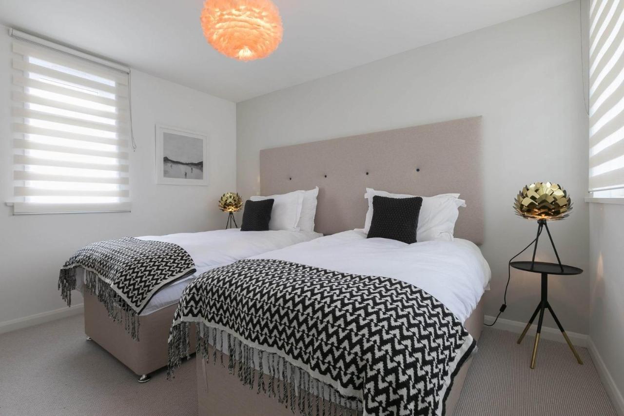 Golden Heights Apartment Carbis Bay Ngoại thất bức ảnh